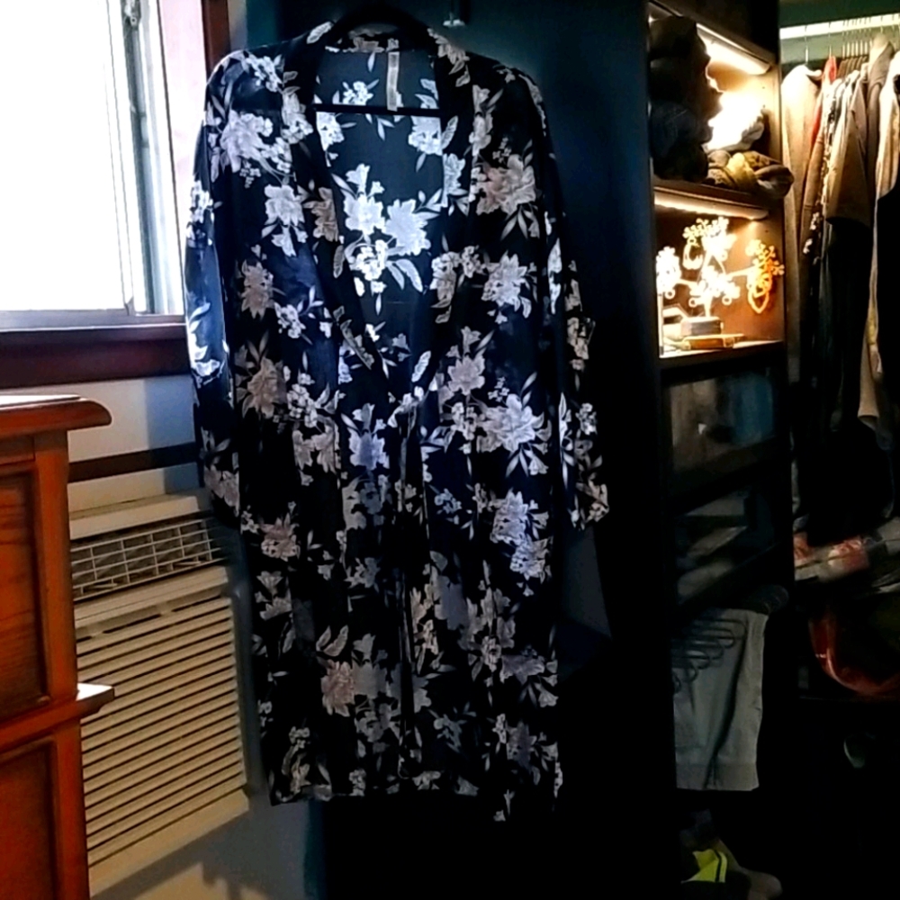 Floral kimono